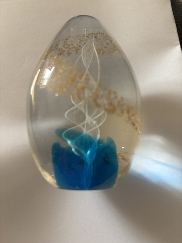 Unmarked paperweight approx - unmarked,