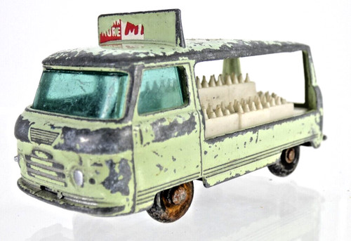 Lesney commer milk float - lesney,