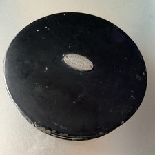 VINTAGE HARDY BROS BLACK JAPANNED FISHING FLY CAST TIN.