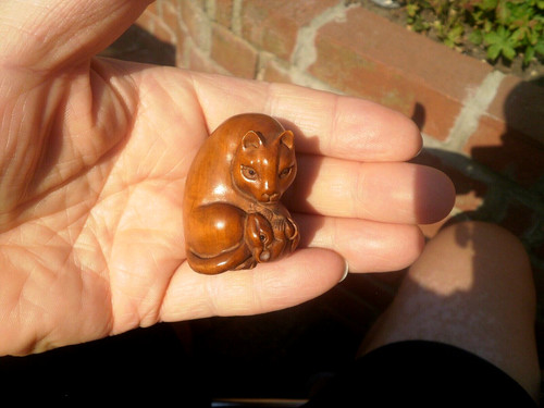 Netsuke hand carved boxwood - netsuke,