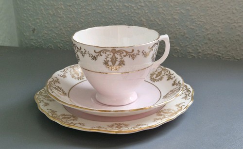 Vintage royal vale bone china - bone,