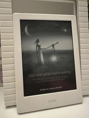 Amazon kindle reader 8th - kindle,