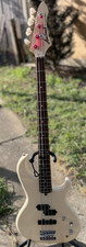 Aria pro ii White Cat bass W/