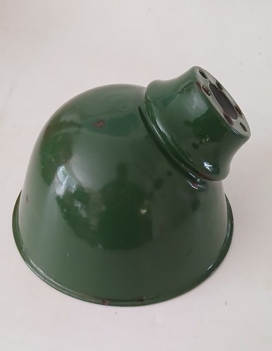 Vintage green maxlume enamel - green, 'maxlume'