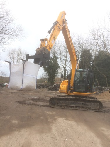 Ton hitachi jcb volvo - 13,
