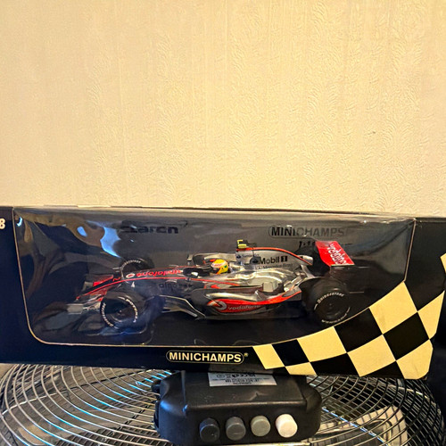 Minichamps vodafone - minichamps,