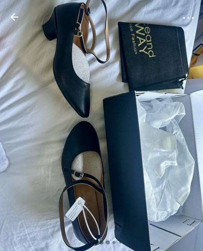Bnwt dance and sway black - and,