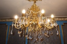 new Solid brass Luxurious Chandelier made with Swarovski crystals 8-Arm Design