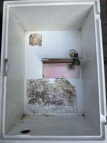 Recessed gas meter box 595x410 - recessed,