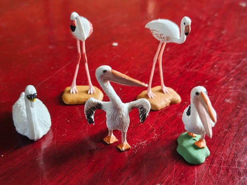 Britains model birds set of - model,