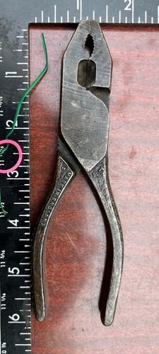 Pliers classic car - pliers,