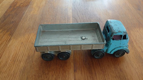 Mettoy mechanical eight wheel - mettoy,