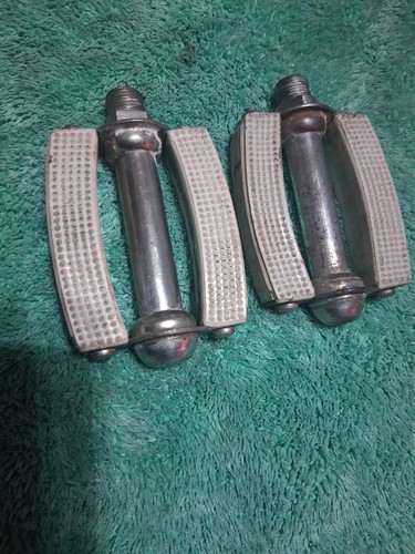 Vintage bicycle pedals - vintage,