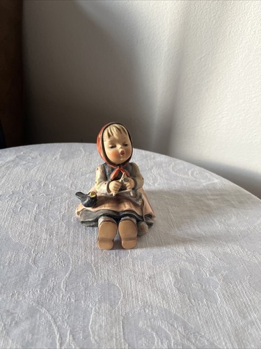 Hummel figurine happy pastime - figurine,