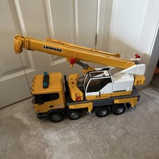 Bruder Liebherr 560R Scania