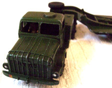 DINKY DIECAST MODEL (ANTAR MILITARY TANK TRANSPORTER) No 660/VERY CLEAN & TIDY
