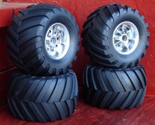 Wild Willy 2 RC Car Tire & Wheel Set Front & Rear 1:10 Scale Used QQ8
