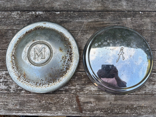 Ideal man cave décor present - cave,