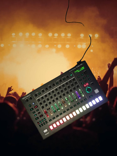 Roland drum machine tr8s - tr-8s,