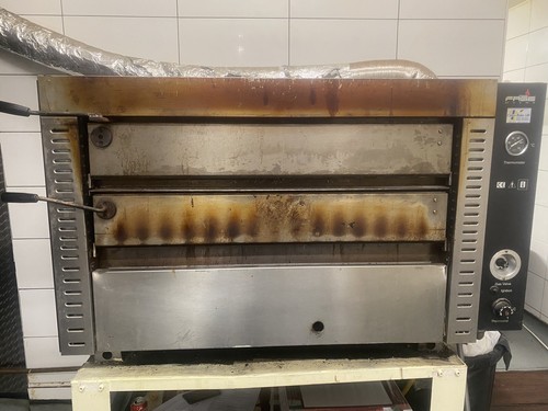 Commercial gas pizza - commercial, used