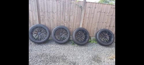 Alloys hankook tyres - 21",