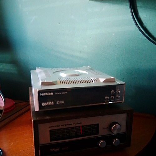 Hitachi m130 digital dab - hitachi,