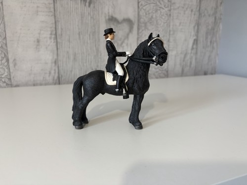 Retired schleich horse - schleich,