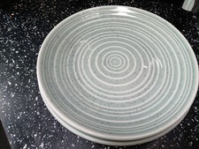 JEFF BANKS POUR LA MAISON GREEN SPECKLE DEEP SALAD PLATES X2