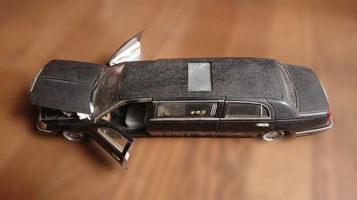 Sun star lincoln town - 1/18,