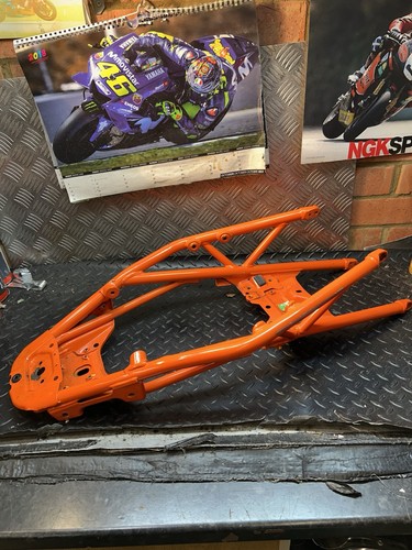 Ktm duke 125 rear - ktm,