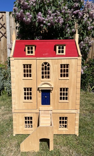 Wooden dolls house - house, georgian