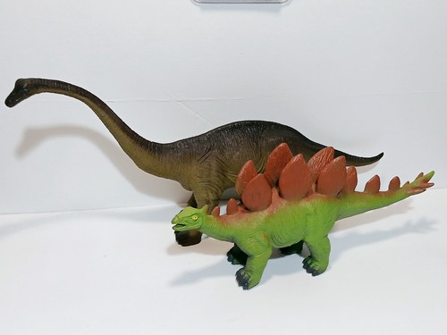 Large dinosaurs 20in - large,