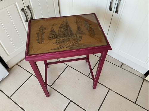 Side table engraved glass top - side,