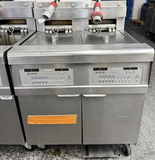 FRYMASTER FPEL214 2 WELL 4 BASKET ELECTRIC FRYER FILTRATION, NASHVILLE CHICKEN