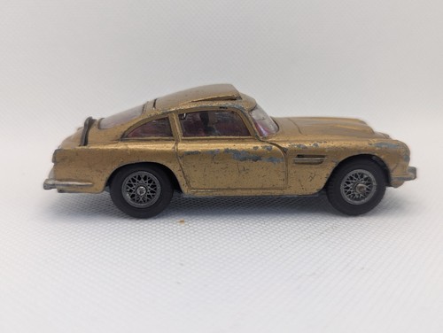 James bond aston martin db5 - bond,