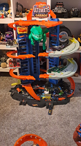 Hot wheels ultimate garage - hot,