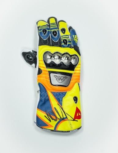 Valentino rossi signed - valentino, glove
