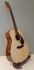 Yamaha Acoustic Guitar. Model F-310 II Natural