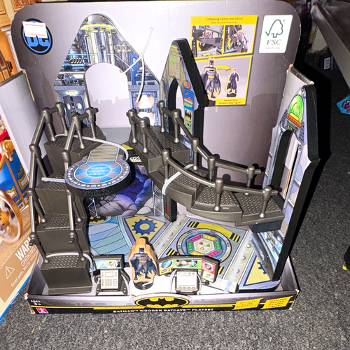 Batman batcave playset - dc,