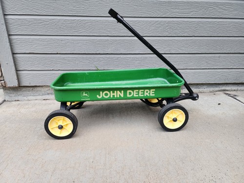 Vintage john deere - john, wagon