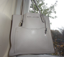 Marc Jacobs. Grain Leather Light Grey Tote Bag/Outer Pocket & Silver Lock & Key.