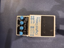 Boss DD6 Delay Pedal Classic Effects with Reverse, Hold, and Warp Mode