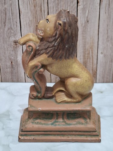 Vintage cast iron lion - vintage,