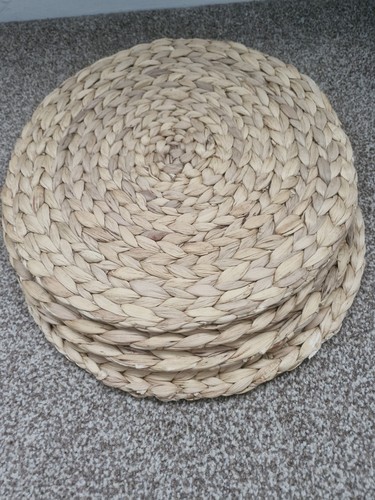 Water hyacinth place mats - 4,