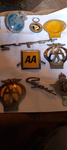 Collection vintage badges - , aa