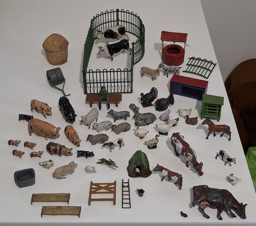 Vintage britains farm - farm, figures
