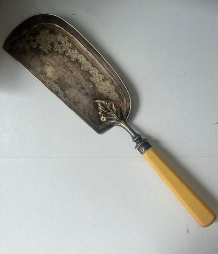 Vintage ornate silver - vintage, crumb