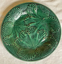 ANTIQUE GREEN MAJOLICA ENGLISH LEAF PLATE 8"