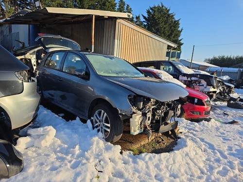 Breaking 2010 volkswagen - volkswagen, golf