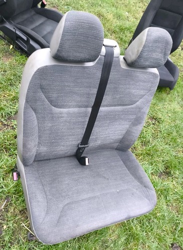 Vauxhall vivaro renault trafic - vivaro,